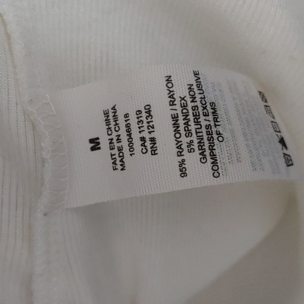 ๐2 for 15! Mock Neck Eggshell Tank Top - Picture 4 of 4